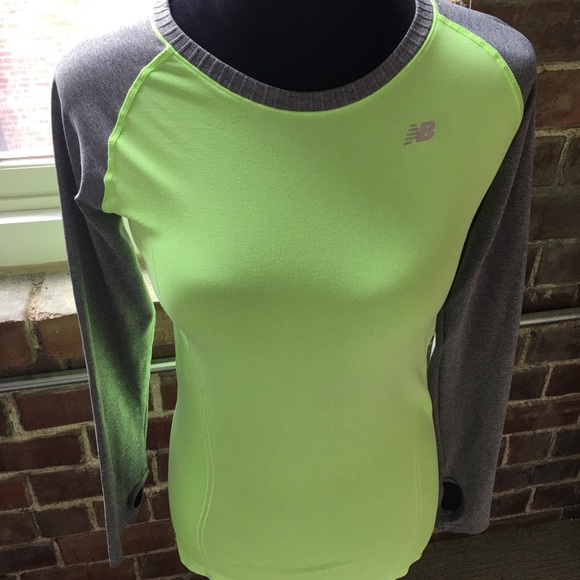 Long sleeved workout tee - Picture 1 of 2